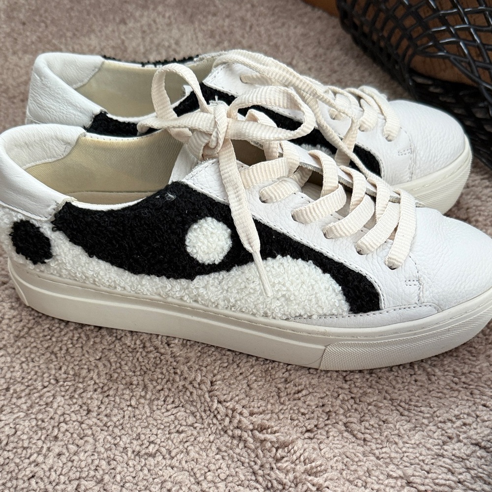 Soludos Women's Black and White Textured Sneakers